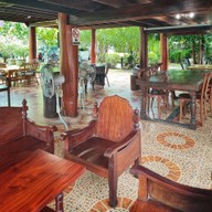 บรรยากาศ Tibbetts Coffee House Tibbetts Coffee House