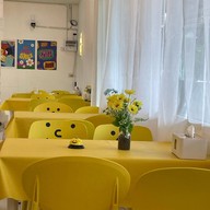 Milemily closet studio ตลาดขายส่งต้นไม้พระเงิน ซอย2