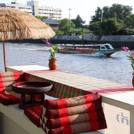 ร้านอาหารบ้านสุดซอย BAANSOODSOI RESTAURANT