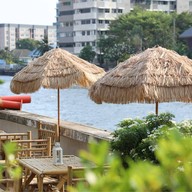 ร้านอาหารบ้านสุดซอย BAANSOODSOI RESTAURANT