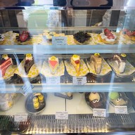 Milemily closet studio ตลาดขายส่งต้นไม้พระเงิน ซอย2