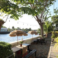 ร้านอาหารบ้านสุดซอย BAANSOODSOI RESTAURANT