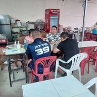 บรรยากาศ ก๋วยเตี๋ยวลิ้นวัว เจ๊เจ็งตาคลี