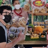 กุยช่าย ไส้ทะลัก