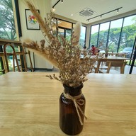 KHAO CAFE & EATERY KHAOYAI