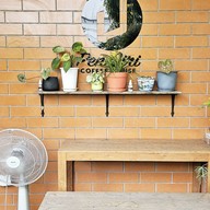 Pen Siri Coffee House