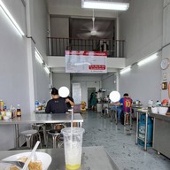 บรรยากาศ อยากกินเนื้อตุ๋น เจ้าเก่าหน้ากรมศุลฯ แพรกษา