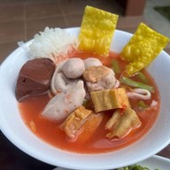 วันสุขเย็นตาโฟทรงเครื่อง