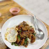เมนูของร้าน ป้าเล็ก หมูกระเทียมโบราณ