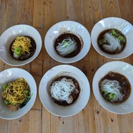 นายหัว ก๋วยเตี๋ยวเรืออยุธยา (สูตรดั้งเดิม) สาขาอุบลราชธานี