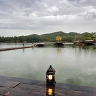 Inlaya Bar and Grill