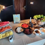 เมนูของร้าน Inlaya Bar and Grill