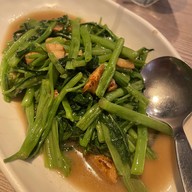 ต้นเครื่อง สุขุมวิท 49