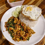 เมนูของร้าน โรตีเตาถ่าน - ฮาลาล พูนผล