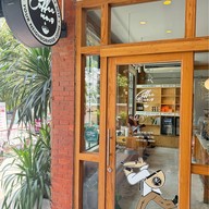 COFFEE NUMBER.9 สาขาซอยพหลโยธิน 8