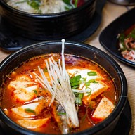 Yoon’s Kitchen Oakleigh
