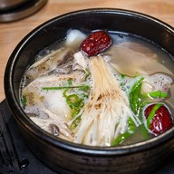 Yoon’s Kitchen Oakleigh