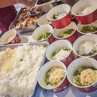 นายอ้วนเย็นตาโฟบะเต็ง Phaholyothin Place