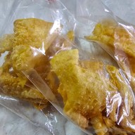 เมนูของร้าน ต้มเลือดหมูศรีย่าน  ก๋วยจั๊บญวน  ก๋วยเตี๋ยวหมูต้มยำ  เย็นตาโฟ ไม่มีสาขา