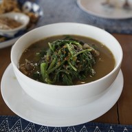 Le Buatong เลอบัวตอง
