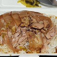 เมนูของร้าน ข้าวขาหมูเบรคแตก