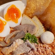 ฉินโภชนา ก๋วยเตี๋ยวหมูต้มยำ สูตรโบราณ โชคชัย 4
