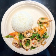 แซ่บส์ Thonglor @แซ่บส์ ทองหล่อ