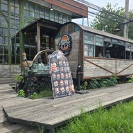 หน้าร้าน Ampol Burger สาขาบ้านบึง บ้านบึง