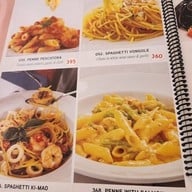 Pan Pan Italian Restaurant  เทพประสิทธ์