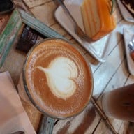 Wood Cafe ลาดพร้าววังหิน 48