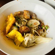 เพิ่มผล(๒๕๐๖)เส้นบะหมี่ไข่ทำเอง – ศรีสะเกษ