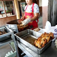 ไก่ย่างแสงไทย