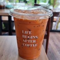 เมนูของร้าน De White House@79