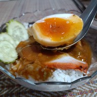 เมนูของร้าน บะหมี่เกี๊ยวหมูแดง ร้านข้าวหมูแดงประตูน้ำร้านลับ