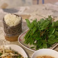 ครัวลาบเป็ดกาฬสินธุ์ ป้าน้อย