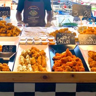 ร้านไก่ทอดเกาหลีตลาดนัดคนเดิน สาขา1