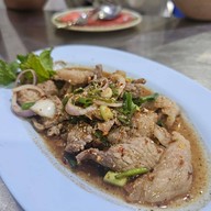 เมนูของร้าน ร้านมล ซอยสุคันธาราม  ใกล้สน.ดุสิต