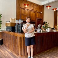 LOG Coffee & Teak Furniture