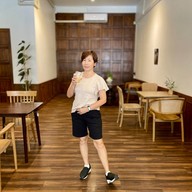 LOG Coffee & Teak Furniture