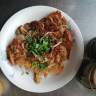 เมนูของร้าน ช.หอยทอดออส่วน ตลาดโต้รุ่ง องค์พระปฐมเจดีย์