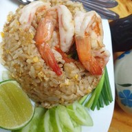 ก๋วยเตี๋ยวเนื้อ ตามสั่ง 3แซ่บ ร้าน3แซ่บ ก๋วยเตี๋ยวเนื้อดินแเดง