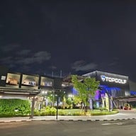 หน้าร้าน Topgolf Megacity