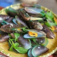 เมนูของร้าน เรือโป๊ะ Seafood By แสนสมบูรณ์