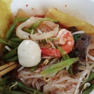 เมนูของร้าน ก๋วยเตี๋ยวเดินดง สำนักงานใหญ่