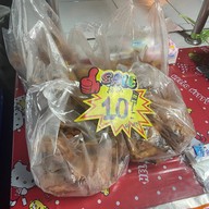 🌈“หมูทอดอินดี้(เสียบไม้)“🌸กาดประตูเชียงใหม่ หนองหอย