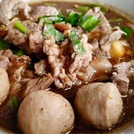 ก๋วยเตี๋ยว เจ้านาย สันติธรรม