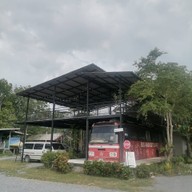 หน้าร้าน Bus and Cut Cafe