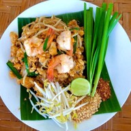 เสบียงเส้น - ผัดไทยกุ้งสด ราดหน้า ผัดซีอิ๊ว สุกี้ กิ่งแก้ว 25/1