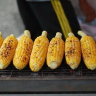 ข้าวกะเพรามั้ย ข้าวกะเตี๊ยว สาขา4