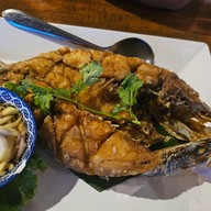 ไอยราซีฟู้ด (เกาะช้าง)